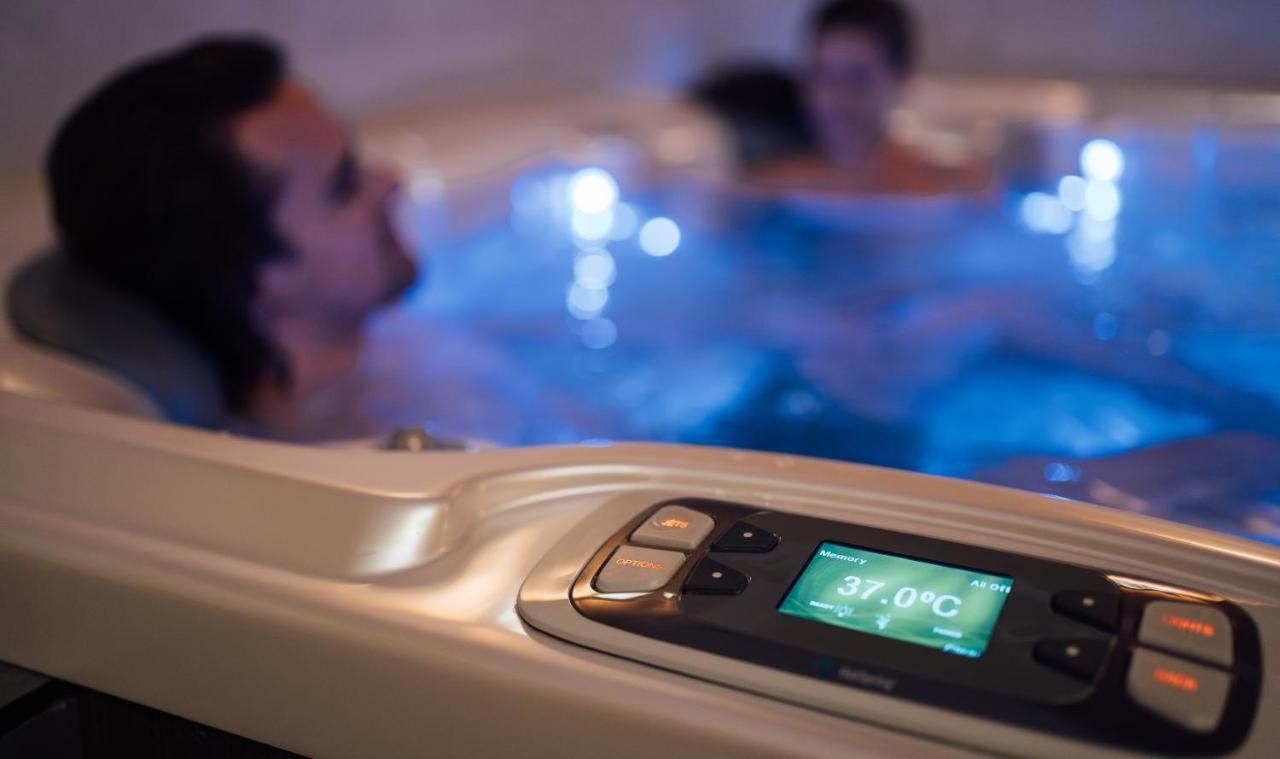 Wellness Relax - Luxusni Hotel Praga Esterno foto