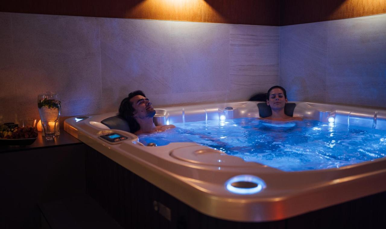 Wellness Relax - Luxusni Hotel Praga Esterno foto
